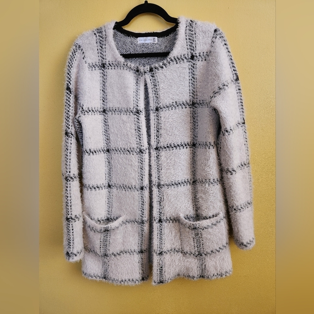 Retrelogy Fly Away Soft Hairy Sweater